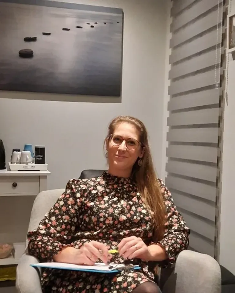 Céline Van Nieuwenborgh, psychologue, psychothérapeute et sexologue